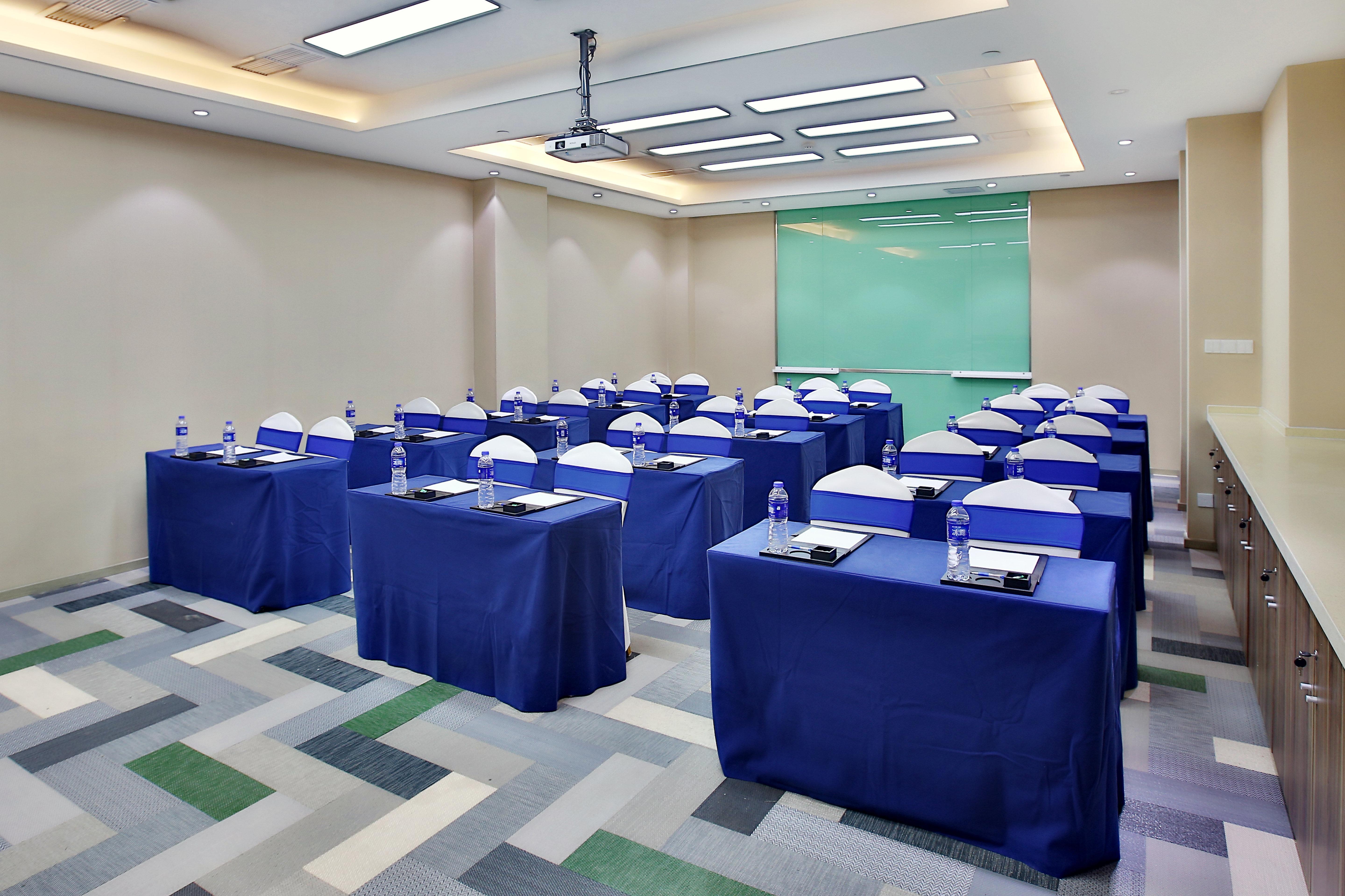 Holiday Inn Express Langfang Park View By Ihg Экстерьер фото